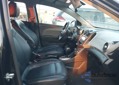 2015 Chevrolet Sonic Ltz Auto z USA, uszkodzony, nr VIN 1G1JE6SB4F4117470